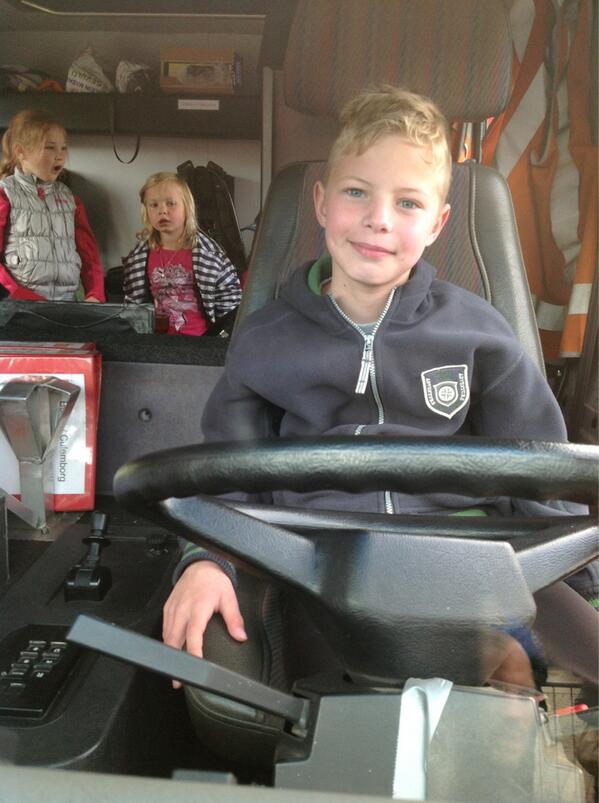 foilzone's tweet image. Chauffeur / pompbediende worden?! 

Kom nu kijken op de Triosingel 34 in Culemborg!

RT = fijn!

#brandweer