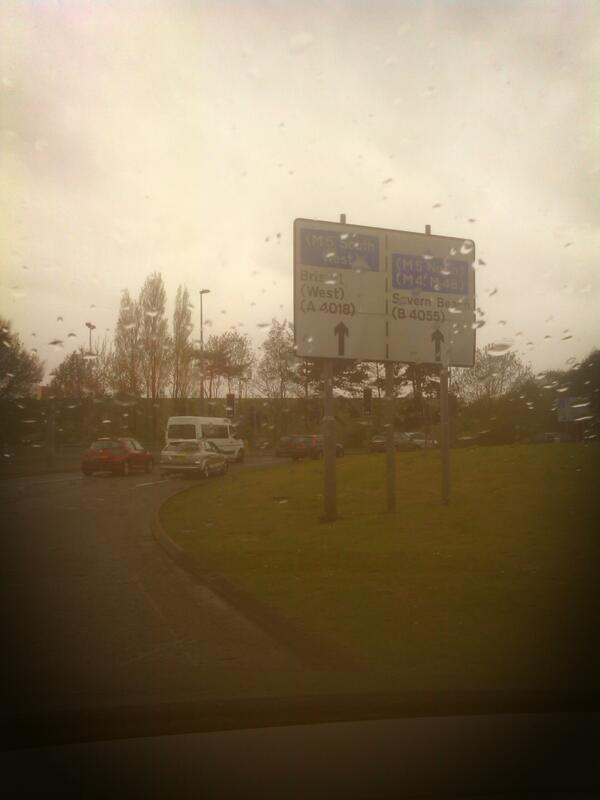mikeyd26's tweet photo. @VickyArmour @hmae85 @rachaelwales85 @JoeCollins88 #tweetfromurseat http://t.co/RGgeuqQhXq