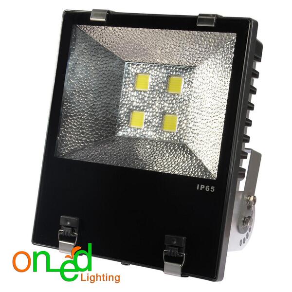 Onledlight tweet picture