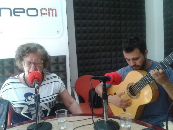 EstamosContigo_'s tweet photo. Isabel Lebrero y Pedro Pulido, flamencos que nos han visitado hoy. Un placer. Volverán. #SevillaHoy http://t.co/12vAzUE261