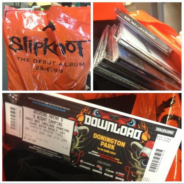 DownloadFest's tweet photo. Remember - #DrawDownloadDog, send it to us before 5pm Fri &amp; you could win all this! http://t.co/xD7va1XwKQ