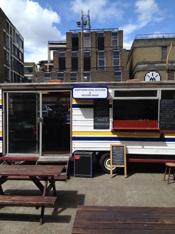 jonnytrunk's tweet photo. Food and records together.  Yummy. It's the future! http://t.co/UNXH3kzqB6
