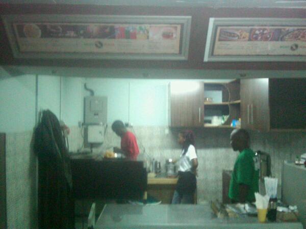 Check out my bros take out joint called Ricos place in Embakasi shopy get a sizzling burger!@ndegewap