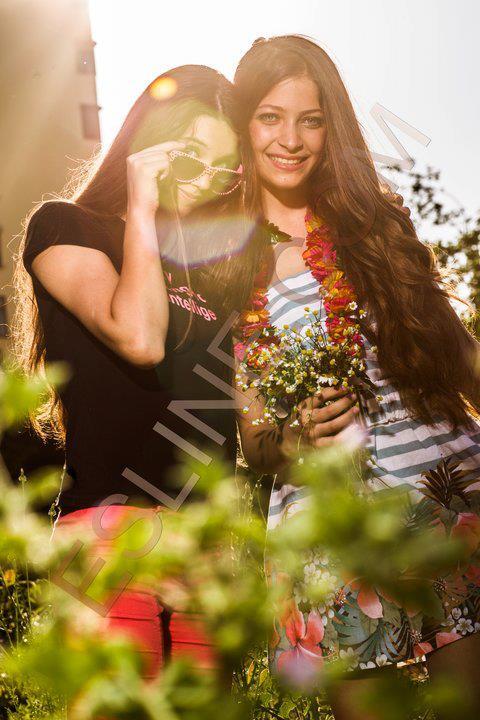 Afra Saraçoğlu &amp; Gizem Gülçin Çoban 
                     Esline