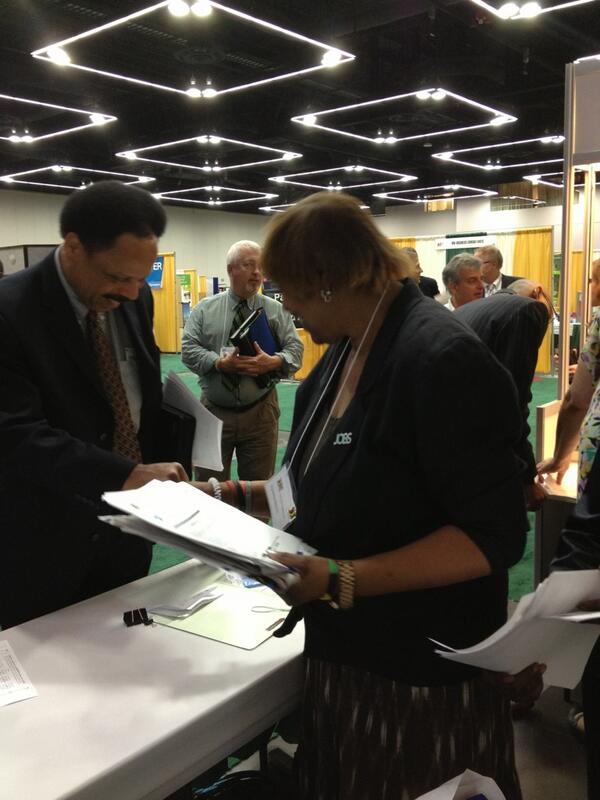 WebTouchMedia's tweet image. Cynthia Harris @aliveandreal and @OAME member welcoming Mr Ben Berry to #OAME25th luncheon.