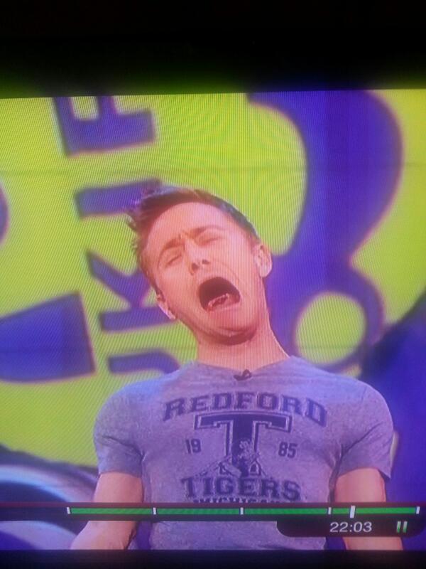 ShaunaaBriggs's tweet photo. @russellhoward accidental pause...such an attractive man ;) http://t.co/t4XTzGgwkk