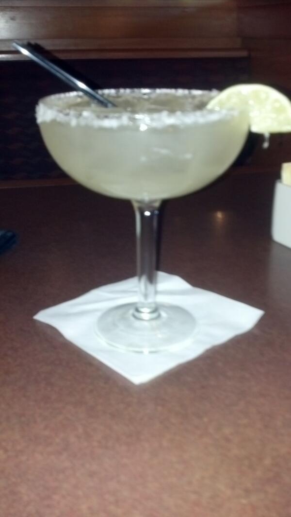 Today I really need this cocktail!  Happy Thursday everyone~