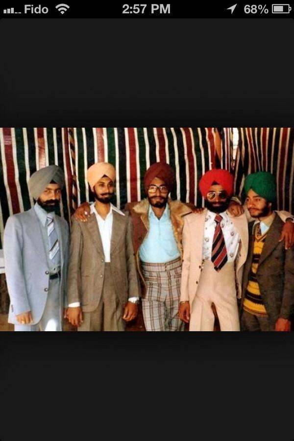 khrod86's tweet photo. @YourFavDesiDad this cobra gang style is to much powerful lady's love http://t.co/9U2LMeayGv