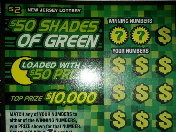 <a href="/thelindsayellis/">Sapphire</a> @SexyAlienBook  <a href="/ChezApocalypse/">ChezApocalypse</a> look!  50 shades of green lottery ticket! :-)