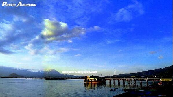 tofifoto's tweet photo. Ketika siang beranjak sore, Pantai Amahami Kota Bima #tofifoto #fotografi http://t.co/1DIOPLd7oB