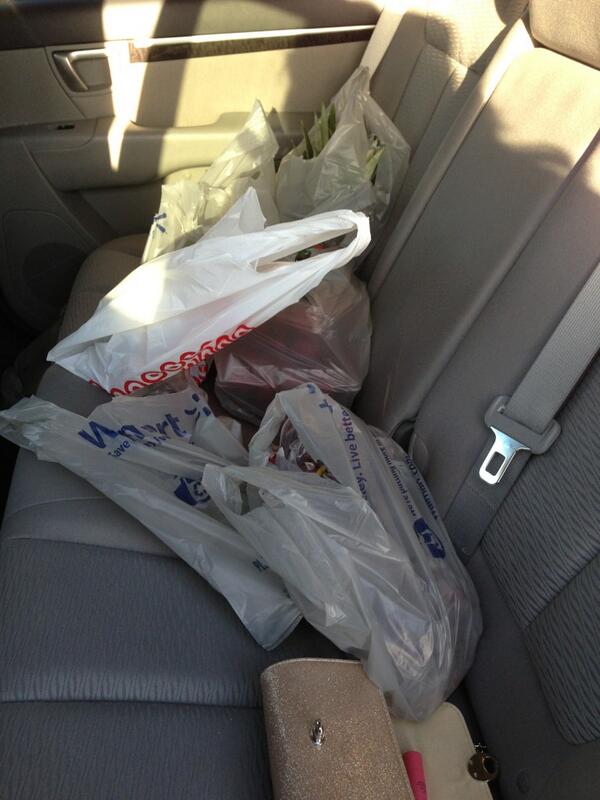 kelliann95's tweet image. All of that is fruit 🍎🍏🍊🍋🍒🍇🍉🍓🍈🍌🍐🍍 #igotproblems