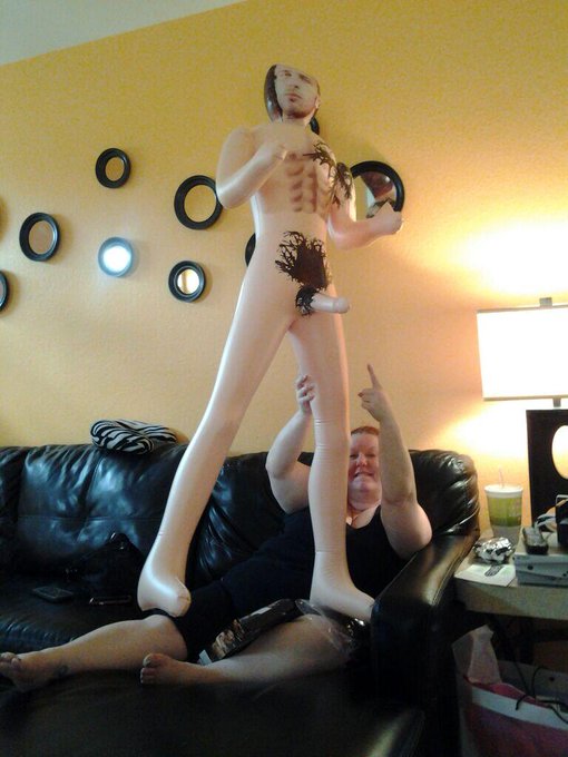 Look who found her new man! Get him @Platinumpuzzy1! LOL http://t.co/xVNnjfbPpJ<a class="tags" href="/tag/platinumpuzzy1">@platinumpuzzy1</a><a href="/tag/lessonlearned"class="tags"><span>#lessonlearned</span></a>