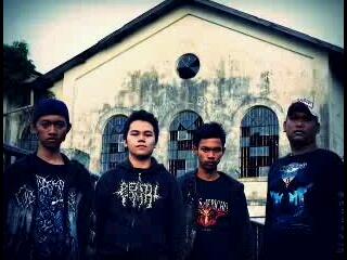 Disini kami memiliki Band bergenre Death Metal. Silahkan Follow <a href="/JURIK_PLG/">JURIK</a>
