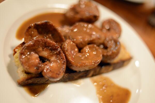 hungrypeasant's tweet photo. Surprise visit to @StJBW. Found myself nearby at http://t.co/OdxfQUU6uY Devilled Kidneys cooked to perfection. http://t.co/GhkohPo2v2
