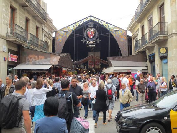 DRottura's tweet photo. @DRottura Market amazing food and so busy http://t.co/b4cyinRlF1