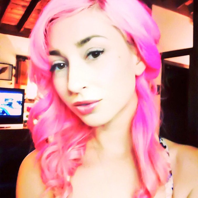 Hi. http://t.co/qD9pYfATZL in 30 mins. http://t.co/tZxsqRUQPd<a href="/tag/vintage"class="tags"><span>#vintage</span></a>