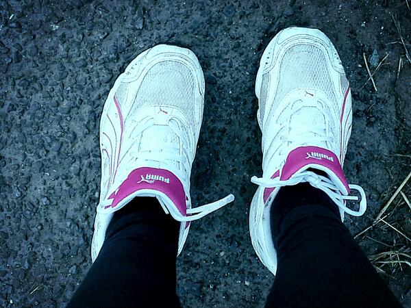CharMitch92's tweet photo. Nice morning to have a run on the moors! #outdoors #exercise #willbethin ;) http://t.co/c3nQfi1xvD