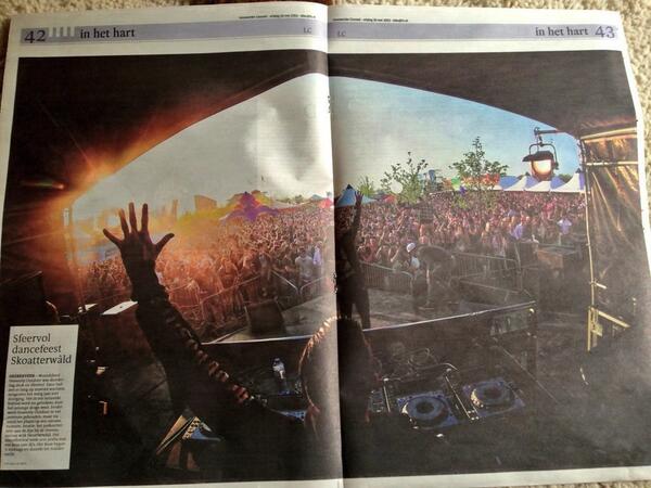 FuturEventSNL's tweet photo. RT @HeavenlyOutdoor Heavenly Outdoor 2 pagina's groot in de Leeuwarder Courant! http://t.co/eYci3VNBWF