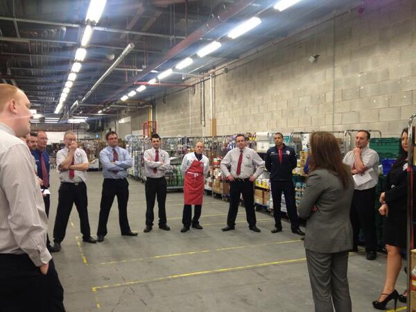 kymberleigh_b's tweet image. @EmGrant1973 talking to the Team in Southport about Trade. &quot;Let&apos;s be Brilliant&quot; #Excellenceinexecution