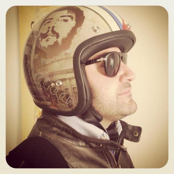 Here it is a photo with our friend Gian Luca and his helmet Origine Primo-Cuba!!