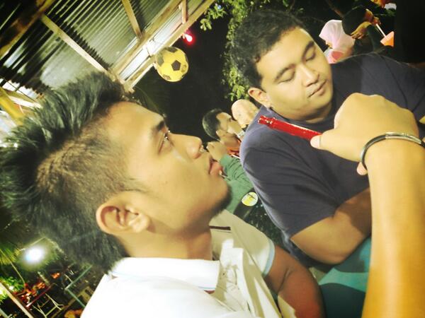 mat_toron's tweet photo. ah bosan... ber shisha2... :-) http://t.co/wKEpSVXxSU