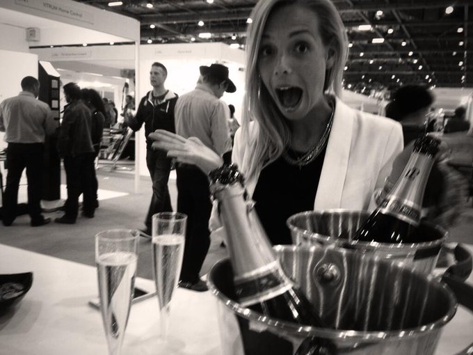 Ooooops again ha @LovisaElina http://t.co/ECwflISLBe<a class="tags" target="_blank" title="On Twitter" href="/?out=eyJ0eXAiOiJKV1QiLCJhbGciOiJIUzUxMiJ9.eyJpYXQiOjE3MjE2NjE5OTYsImlzcyI6InR3cG9ybnN0YXJzLmNvbSIsIm5iZiI6MTcyMTY2MTk5NiwiZXhwIjoxNzUzMTk3OTk2LCJyZWRpcmVjdF91cmwiOiJodHRwczovL3R3aXR0ZXIuY29tL0xvdmlzYUVsaW5hIn0.nFtnyjgwSD3xbF5AHfeeoZ6Wo9U3RhNzBAy6LX4hdl3mrpSp-RF83DOJSOQ9IcnOGWKbmAcgcvnZqVsYyrOZbA">@LovisaElina</a><a href="/tag/family"class="tags"><span>#family</span></a><a href="/tag/italy"class="tags"><span>#italy</span></a><a href="/tag/lovely"class="tags"><span>#lovely</span></a>