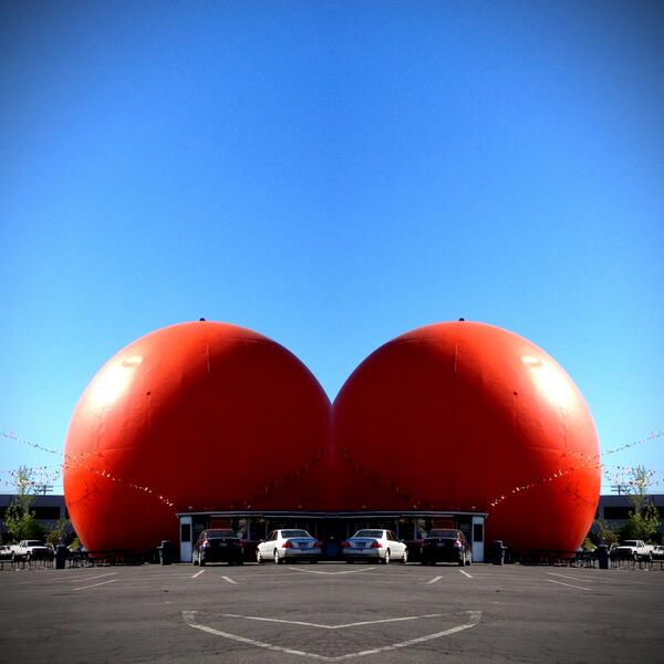 mceachranave's tweet image. Montréal est sexy #orangejulep #montreal #mirrorgram