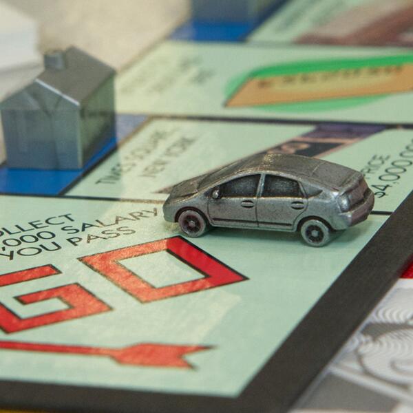 Toyota's tweet photo. #DYK in '06 millions voted to add #Prius to an updated version of Monopoly! RT if you've passed GO with these wheels! http://t.co/HUAeAFbskN