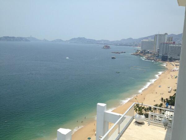 RODOLFOLV's tweet photo. ACAPULCO http://t.co/ER2IJq7jFI