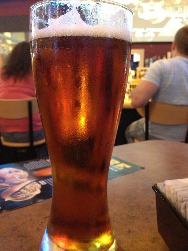 rt4beachbum's tweet photo. @gooseisland Honkers ale. North Carolina. Not bad. Has some DBA characteristics. http://t.co/FPn3LaisFx