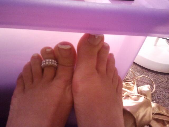 [Image: BJ8Ja1TCIAEj9wC.jpg:large]