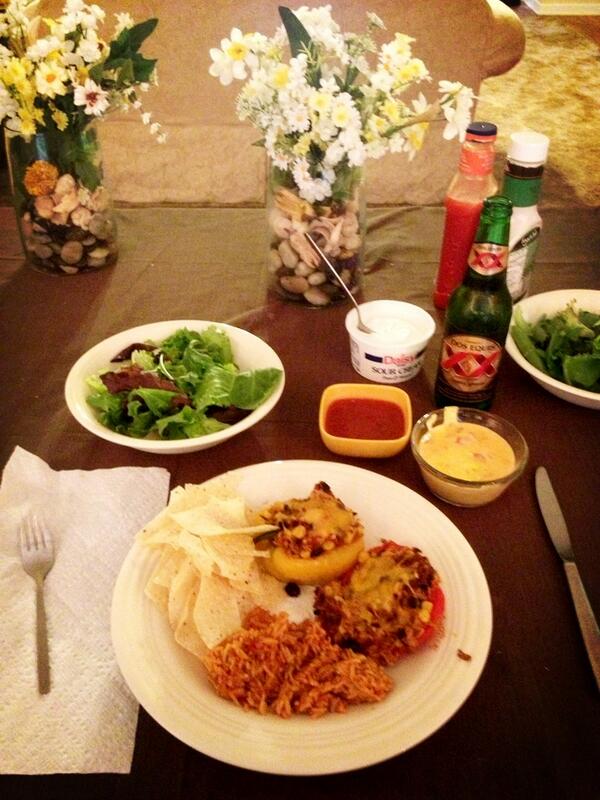 brad_evans14's tweet photo. Rachel made a surprise dinner! #yumm http://t.co/1xPNIAol3I