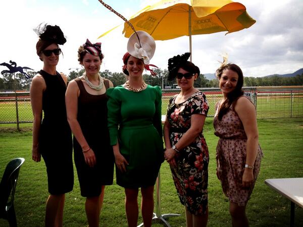 CapLaunchPad's tweet image. #FashionsOnTheField #CapLPRaceDay