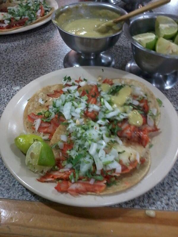 annieevencess's tweet image. &quot;Mira cariña Mmmmm #LosChavos @celiabella28 &quot;