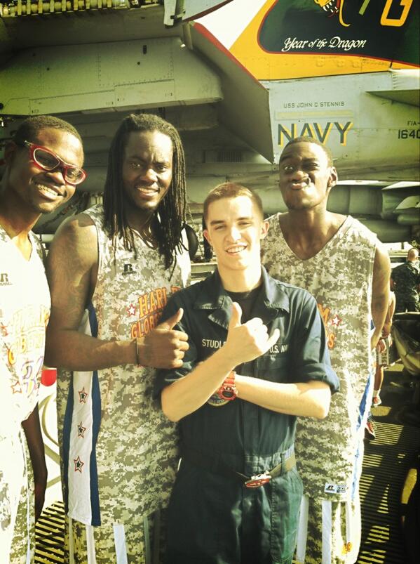 Boston_Fanatic_'s tweet photo. @Globies @slick4040 @bnice21 On the catwalk of the John C Stennis http://t.co/3ihNAfruCv