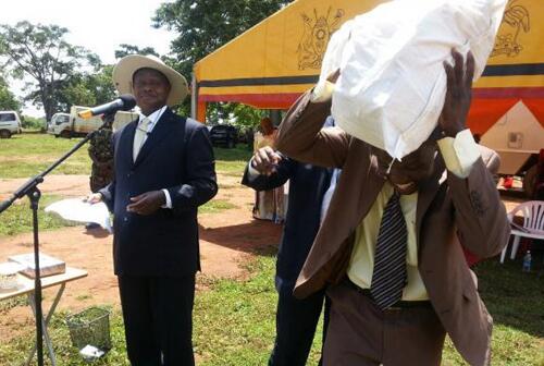 Voir l'image sur Twitter