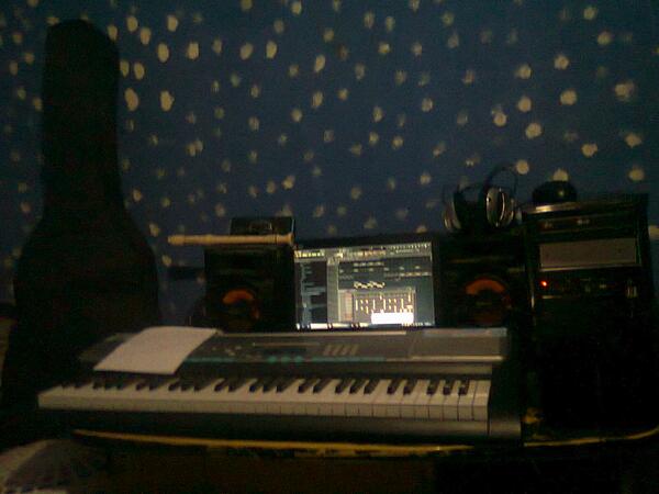 BigYeik's tweet photo. #MiHUmildeAriaDeTrabajo http://t.co/NY2axRs3ME