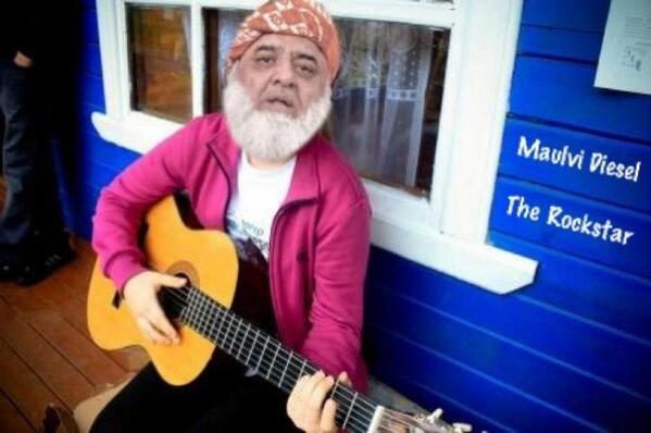 AliKumaili's tweet photo. Mullana  diesel after election will join club of rock star !!!! http://t.co/TlEtFw1w6f