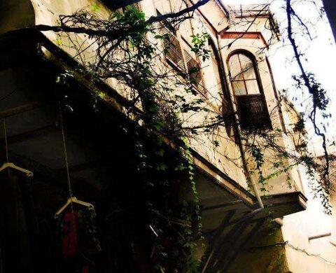 AzaymD's tweet photo. البيوت الدمشقية بيوت عاشقة  تقوم على أساس عاطف
لـ نزار قباني http://t.co/GqnPhhHXgz