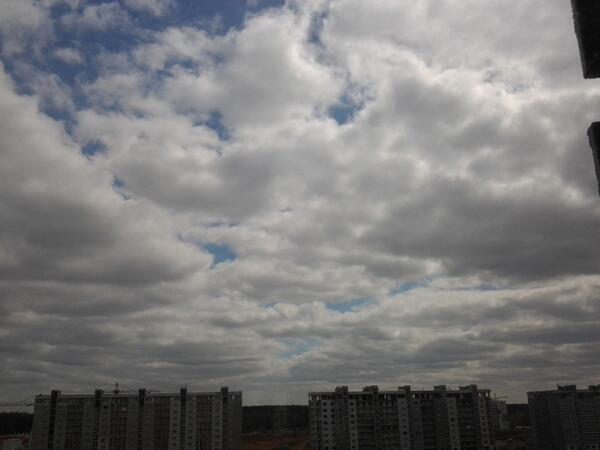 migytsky's tweet image. Погодка идеальна для того чтобы...ити на учебу