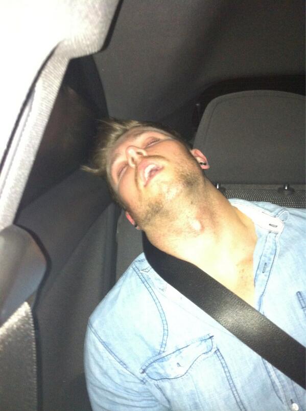 BillyBurwood's tweet image. @aaronpewtner hope u get some shut eye on way home Mate ;) #swag #flycatching