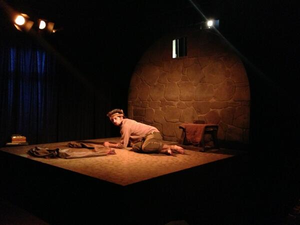 Thunder_Rd's tweet image. Lighting Cristo today. #fadeinfadeout