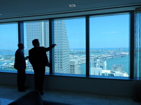 DutchChamberMIA's tweet photo. Last Thursday an interesting and inspiring meeting regarding water management in Miami at Greenberg with Kerri Barsh http://t.co/nFXD9IwUdD