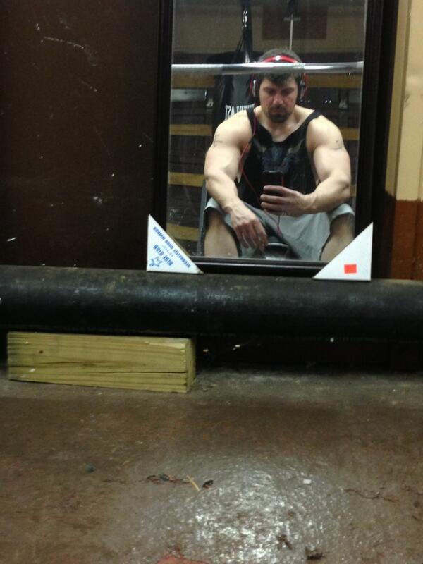 paul_paul1976's tweet image. #beastmode in my garage. Wearing my old school @TheRock shirt. #cantstopwontstop #ibringit