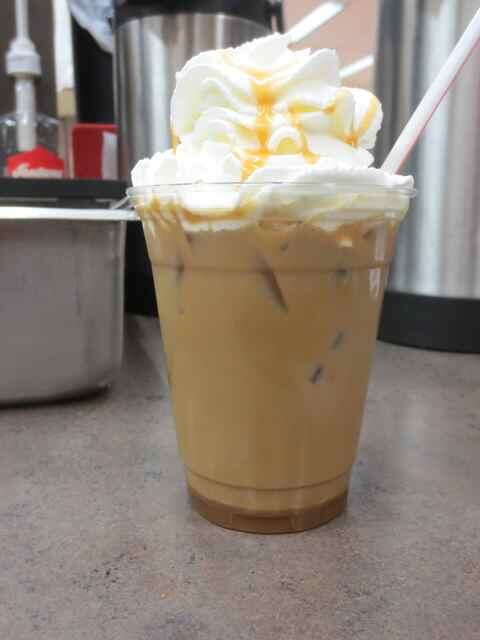 FoundersCafe's tweet photo. Beautiful weather means it's finally time for iced coffee! Mmm Caramel Macchiato http://t.co/IinV10w5pD