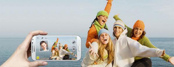SamsungSAUDI's tweet photo. Samsung Galaxy S4 enjoy and take the both sides of the story #GalaxyS4KSA #SamsungKSA http://t.co/LqAZ2Ag1DA