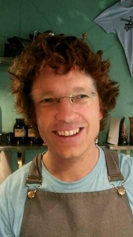 BaRIgstA's tweet photo. Does this guy work at @SROcoffee ? http://t.co/AUVFcZLY0Z