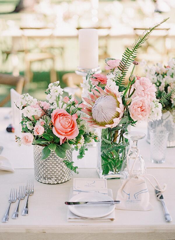 Itching to share all this wedding prettiness by <a href="/lafleurweddings/">La Fleur Weddings & Events</a> and <a href="/TeresaSenaMaui/">Teresa Sena</a> #cravingmangosandsunshine #maui