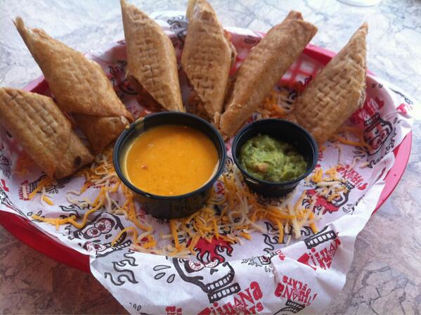 AveryMarczynski's tweet image. So glad Tijuana is in River City now! #flatas