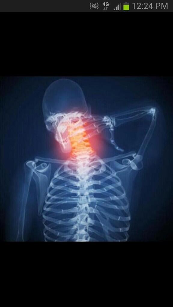 Xavierjeanpaul's tweet image. @gabbymartinez21 y are u necking me for necking my picture of NECK. 

The neck is ode critcal. 

#differentpic